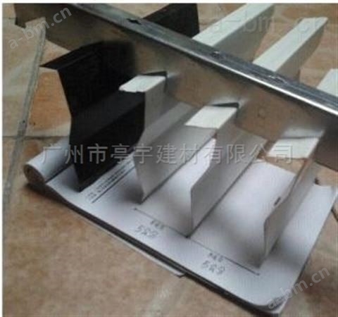 ​香港实验室亭宇1.0MM厚平插式铝挂片天花